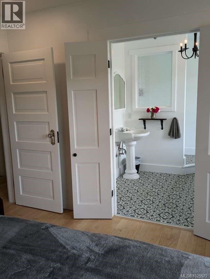 300 Wood Dale Dr - 25