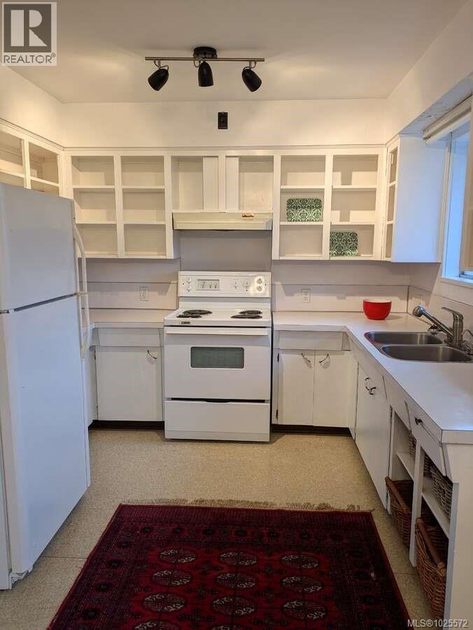 300 Wood Dale Dr - 33