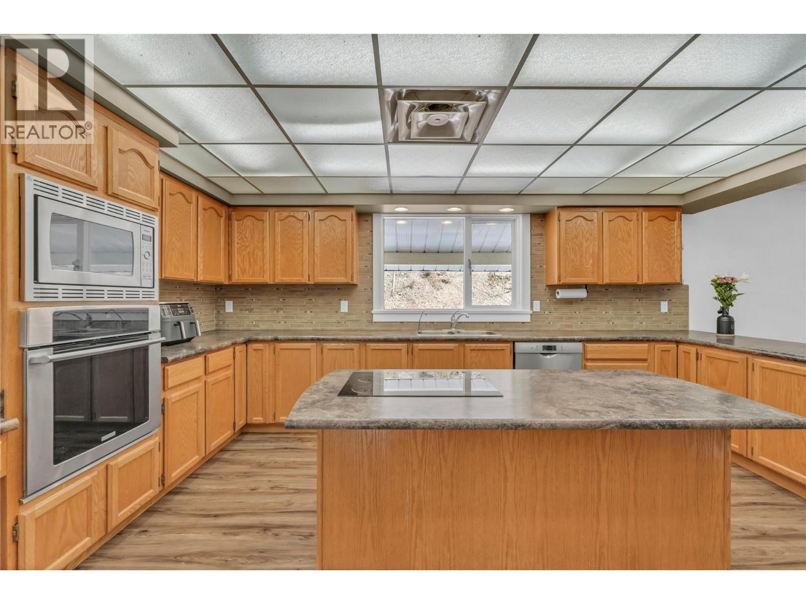 1086 Seven Mile Road, Princeton