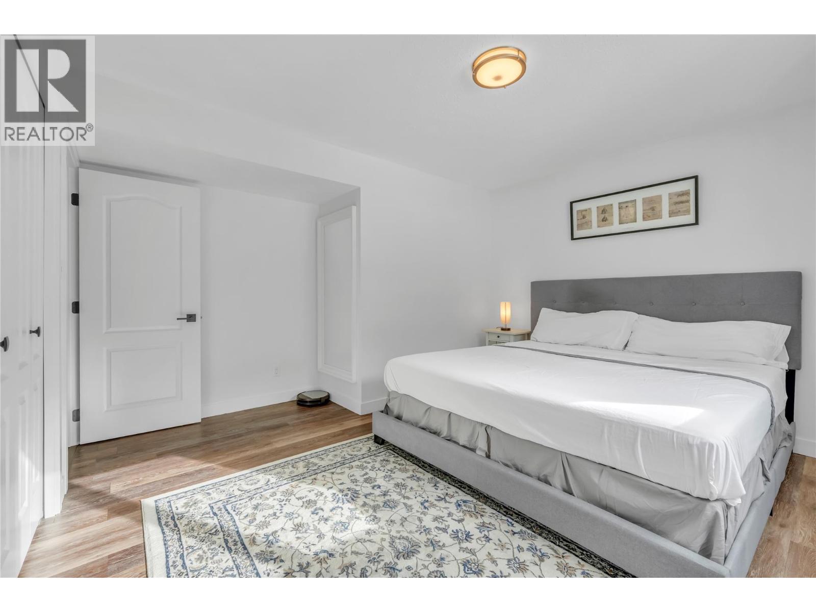 1086 Seven Mile Road, Princeton