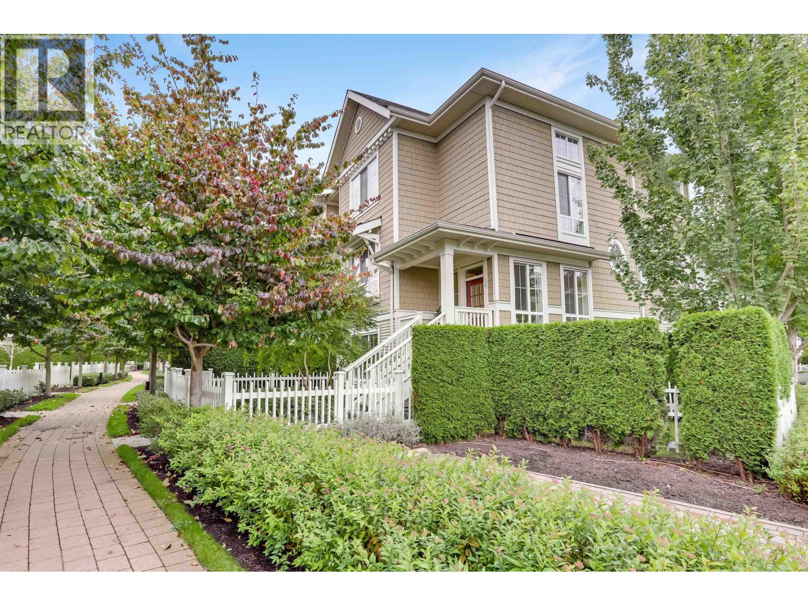 #30-5510 ADMIRAL Way, Delta