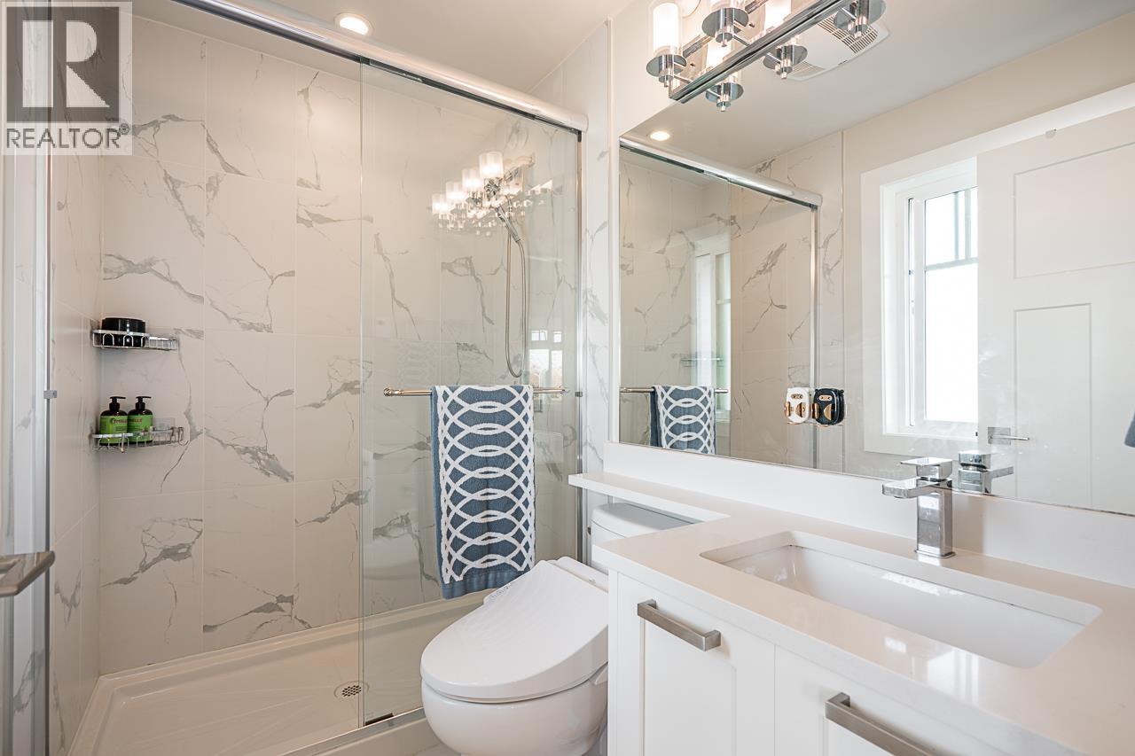 4 189 WOOD STREET, New Westminster