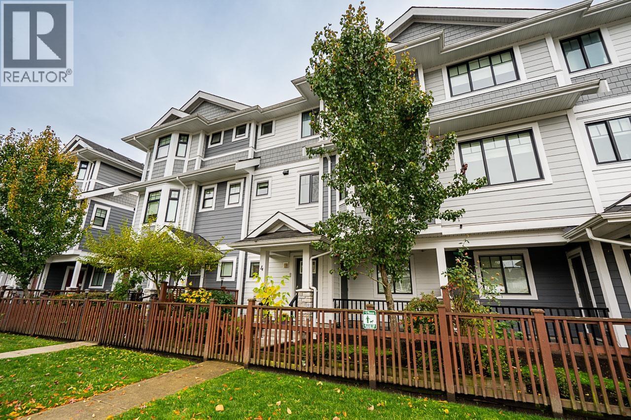4 189 WOOD STREET, New Westminster