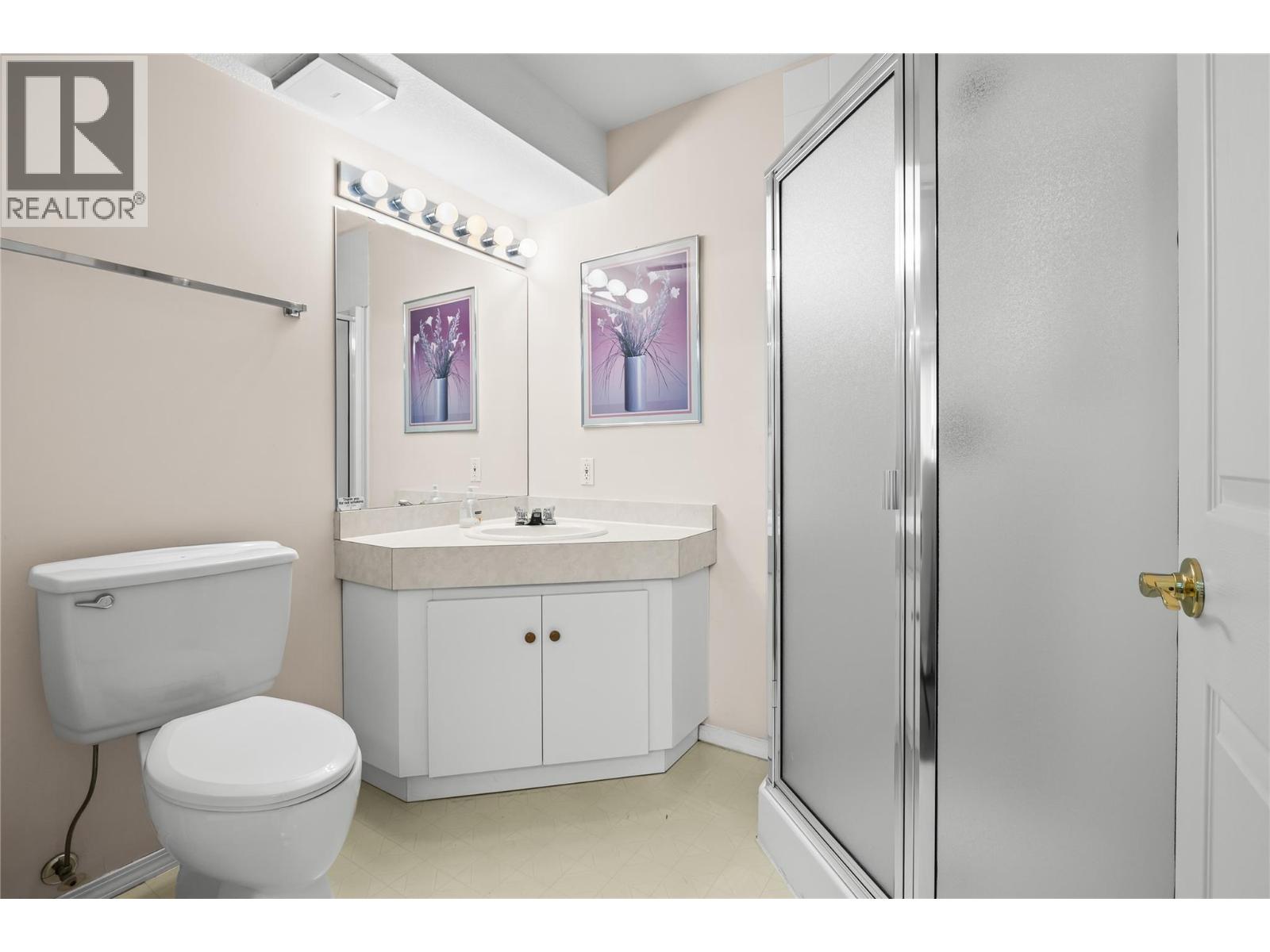 205 200 Hollywood Road North, Kelowna