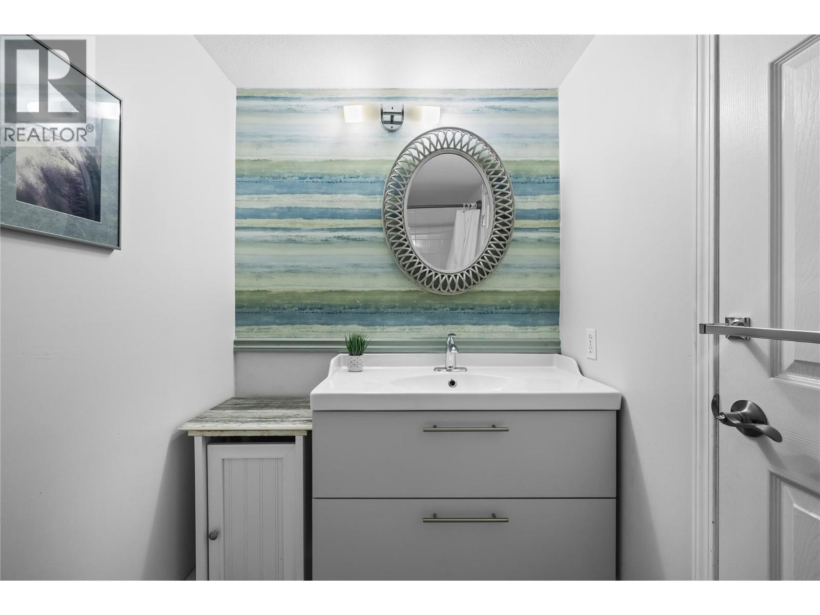 205 200 Hollywood Road North, Kelowna