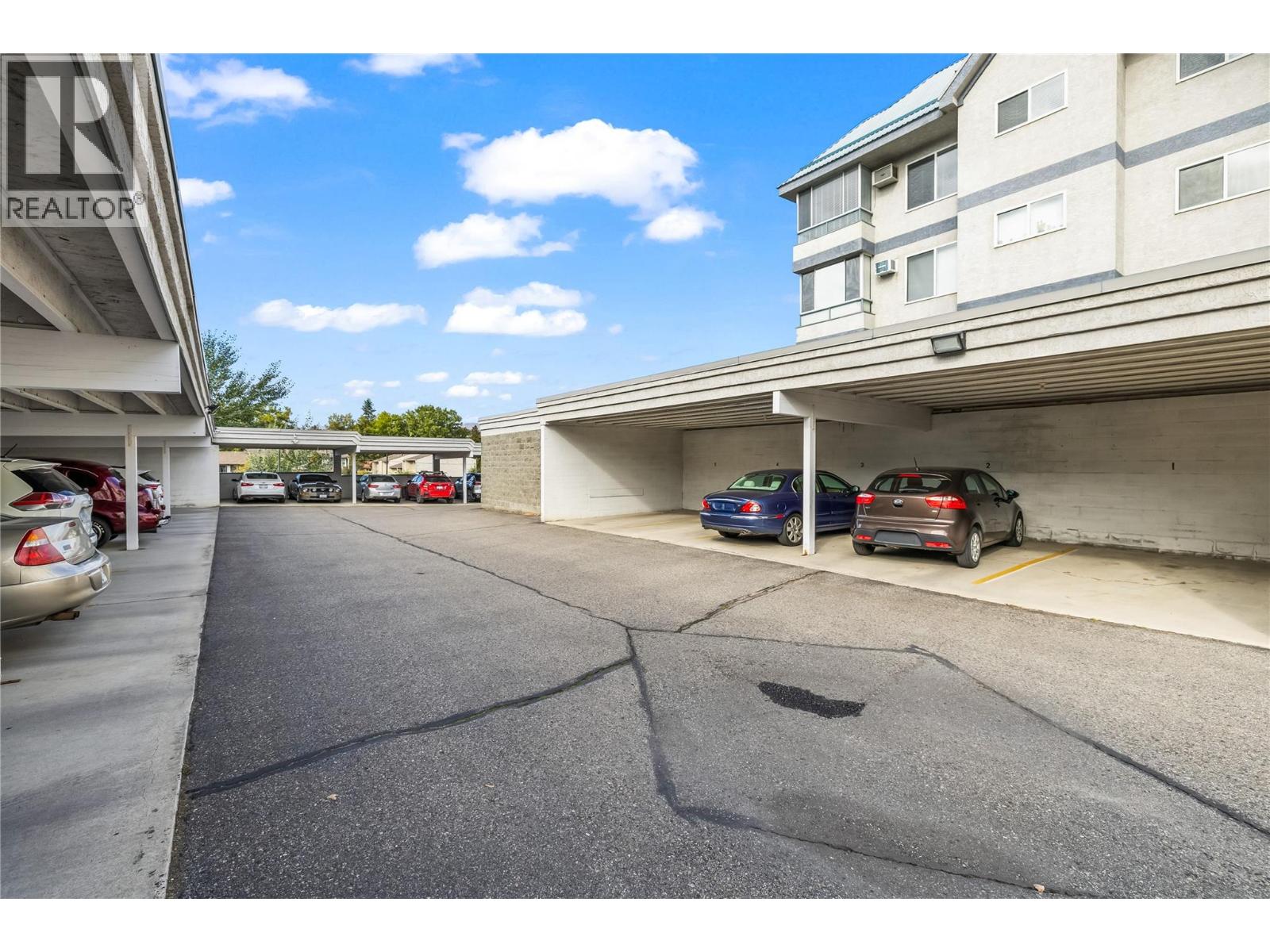 205 200 Hollywood Road North, Kelowna