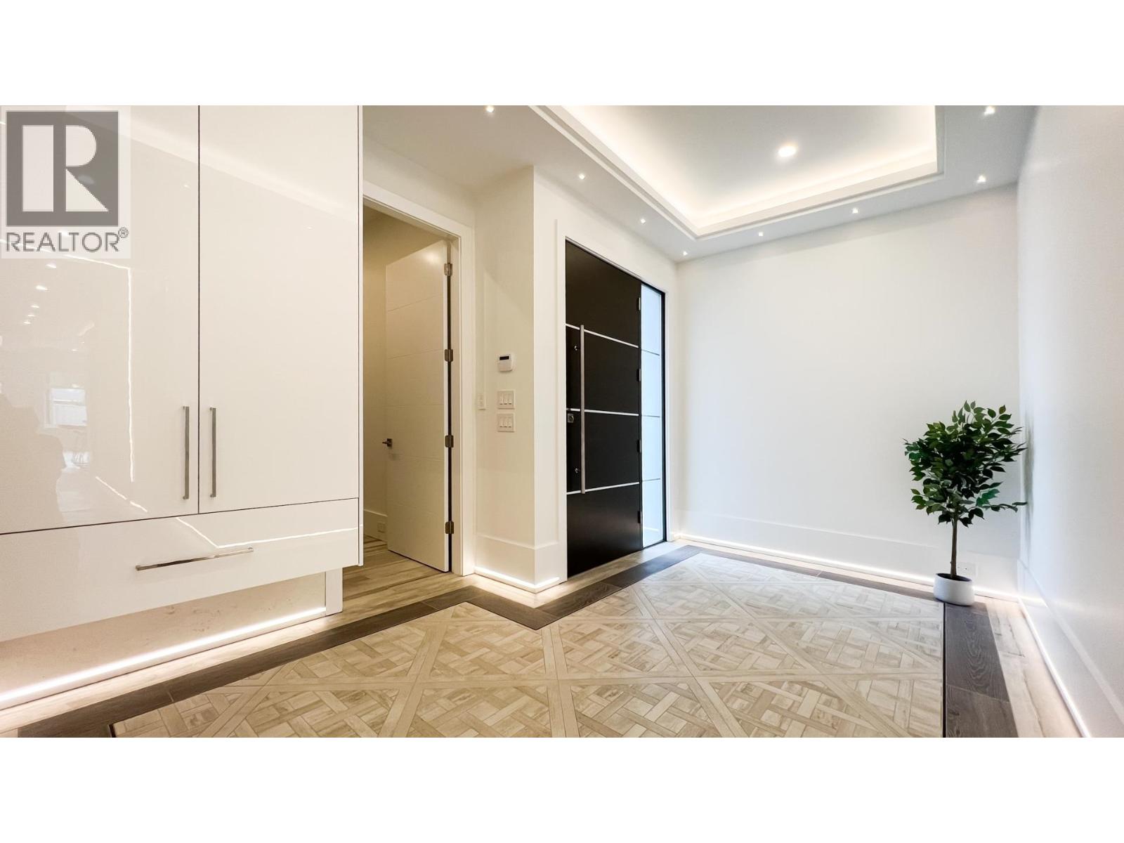 5103 LINDEN Drive, Delta