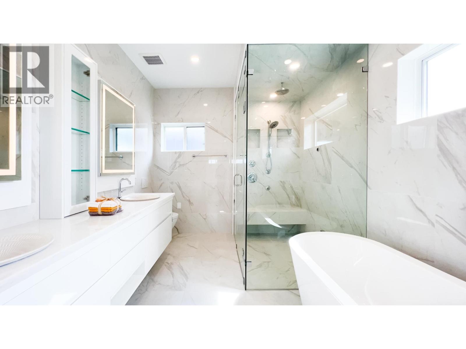 5103 LINDEN Drive, Delta