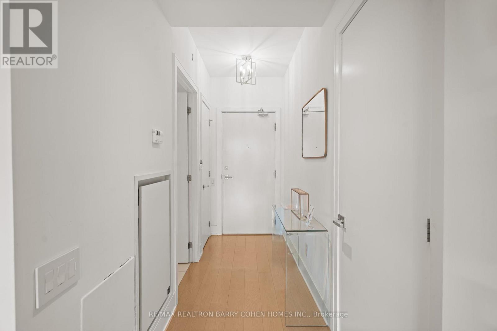 401 - 170 AVENUE ROAD - Photo 2 of 32, Toronto (Annex), Ontario