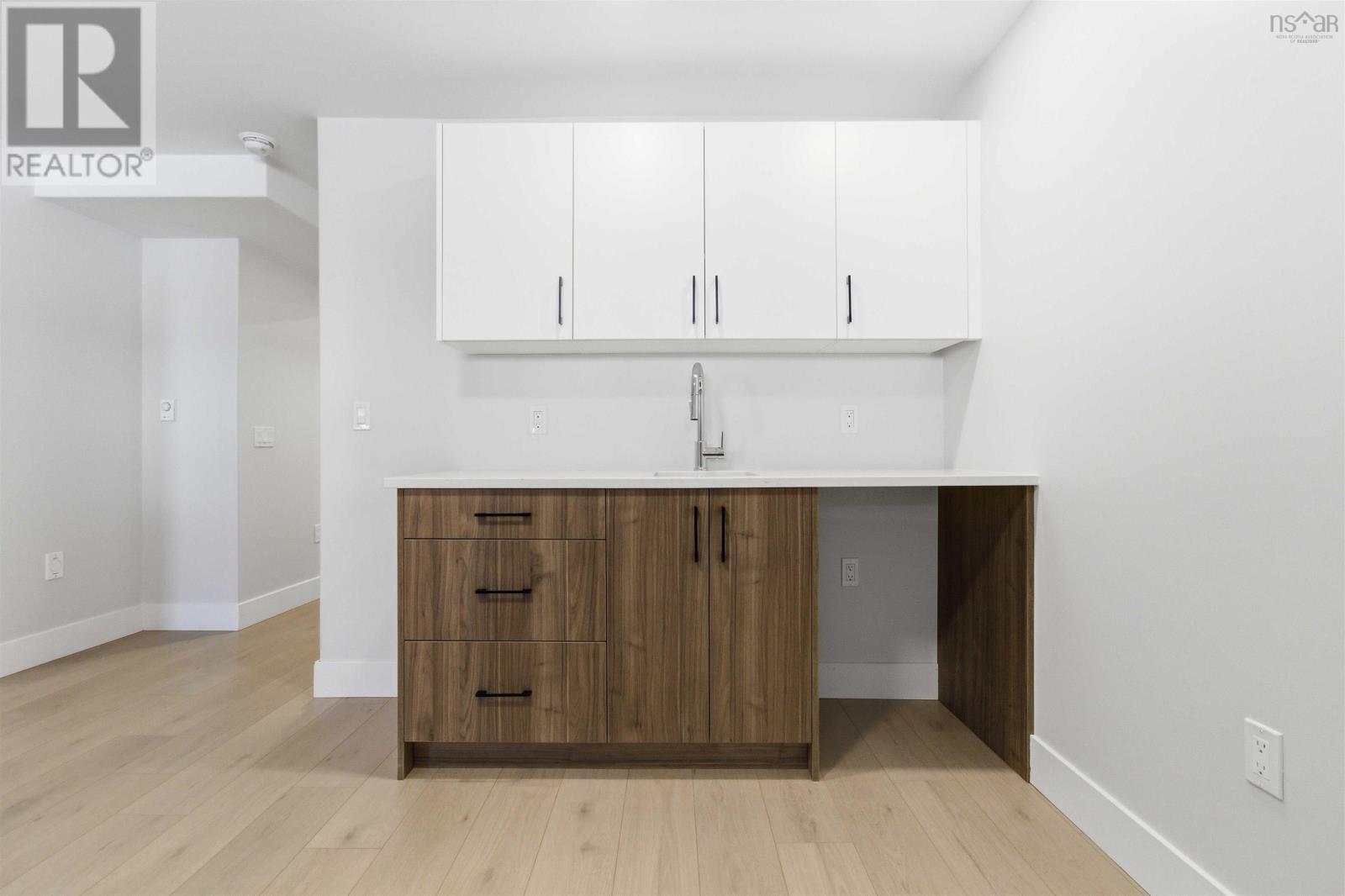 Property 38 of 50 of 215 Alabaster Way