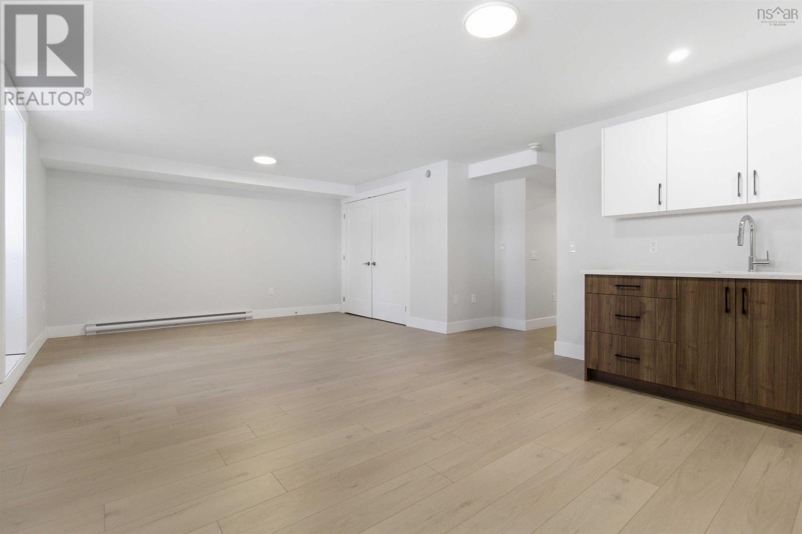 Property 37 of 50 of 215 Alabaster Way