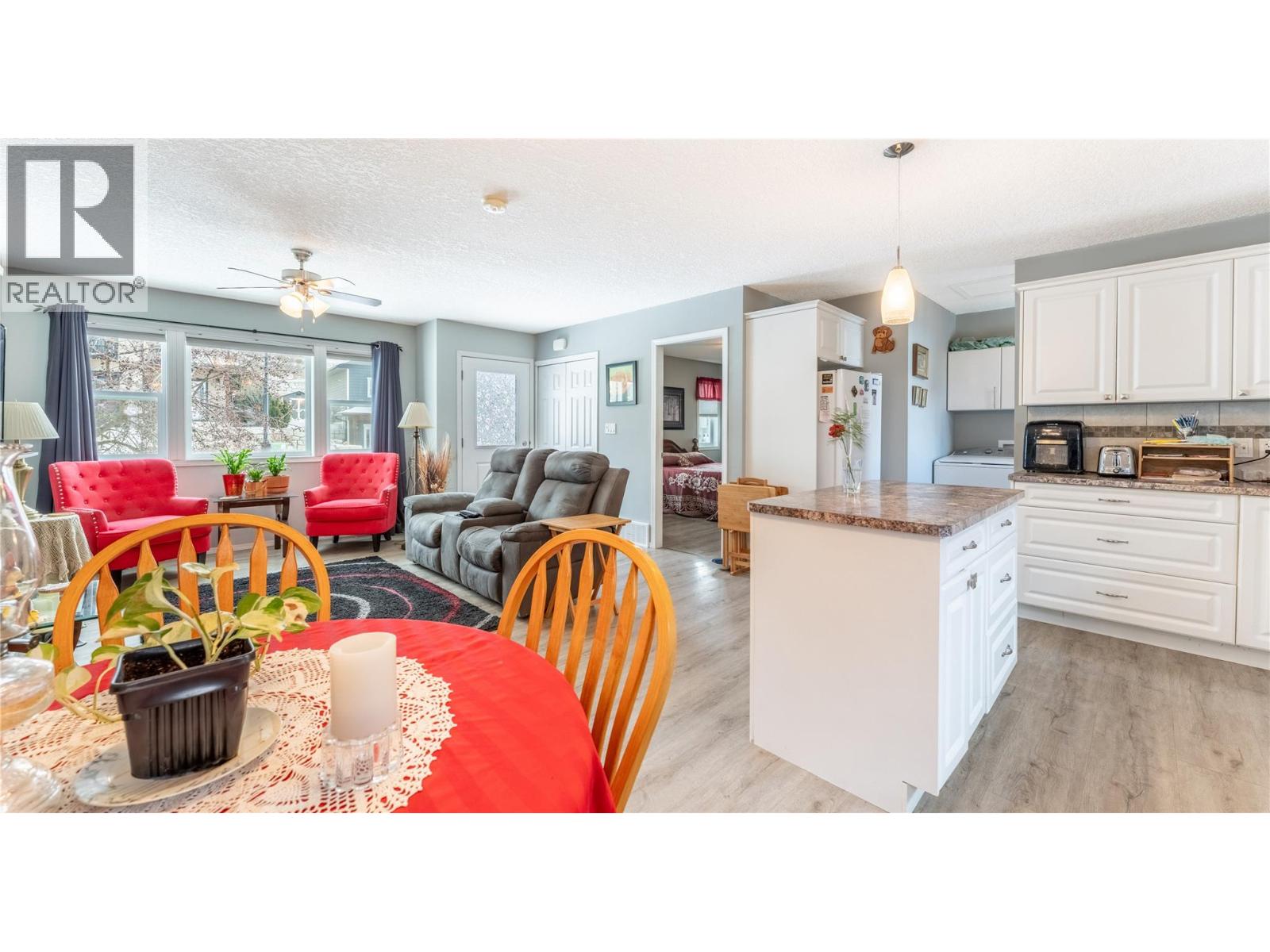 801 Hawkview Drive, Creston