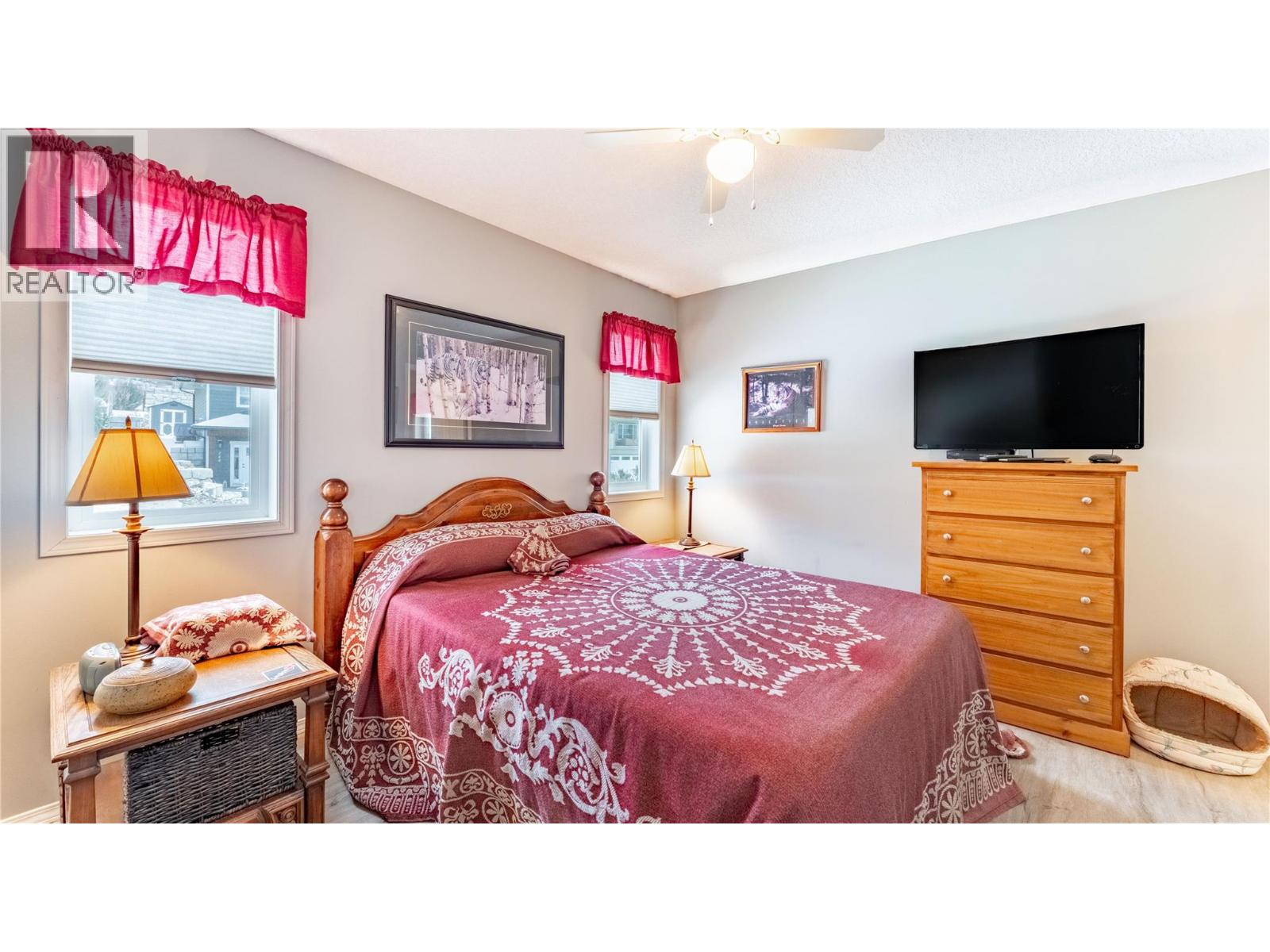 801 Hawkview Drive, Creston