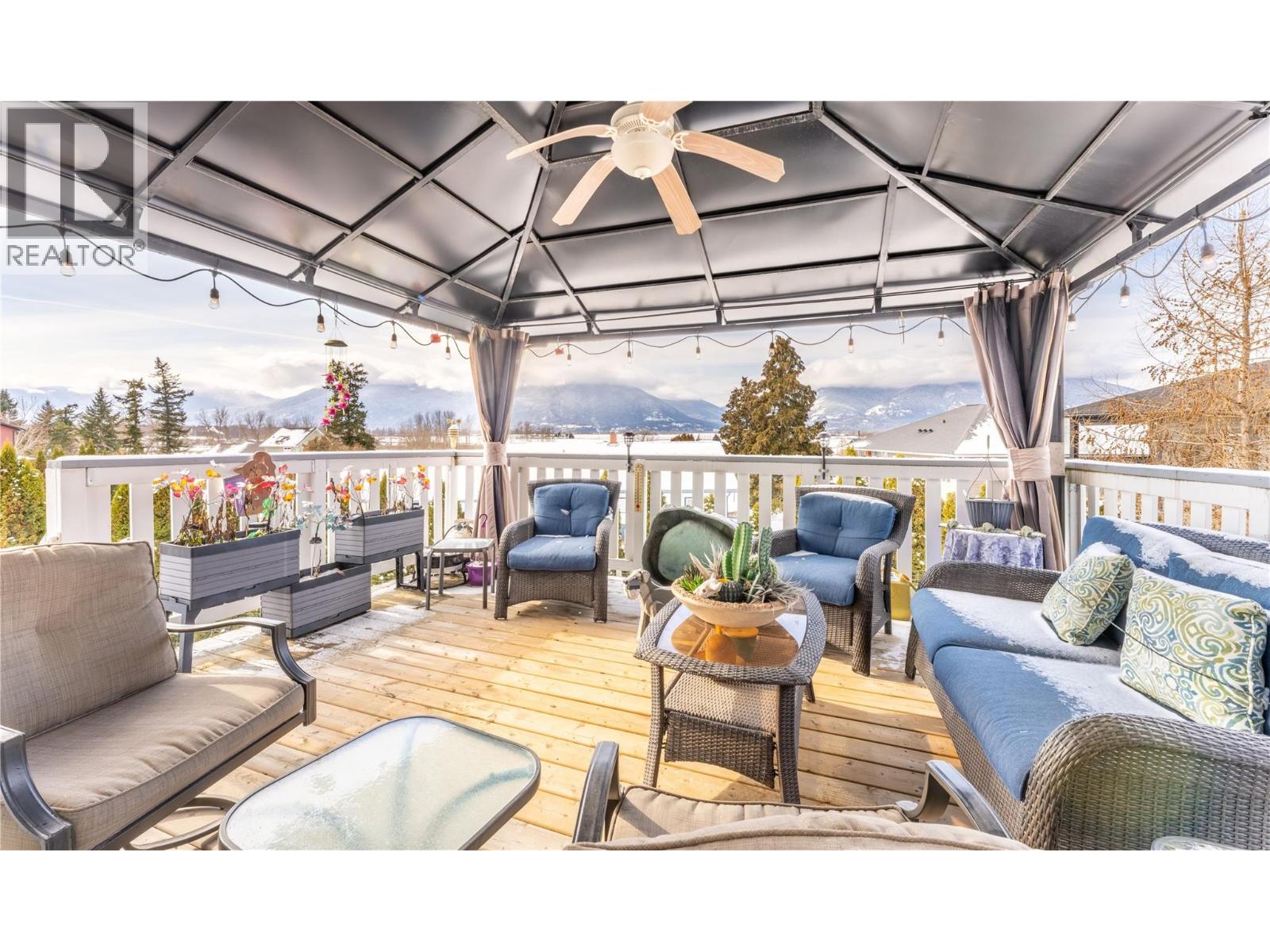 801 Hawkview Drive, Creston