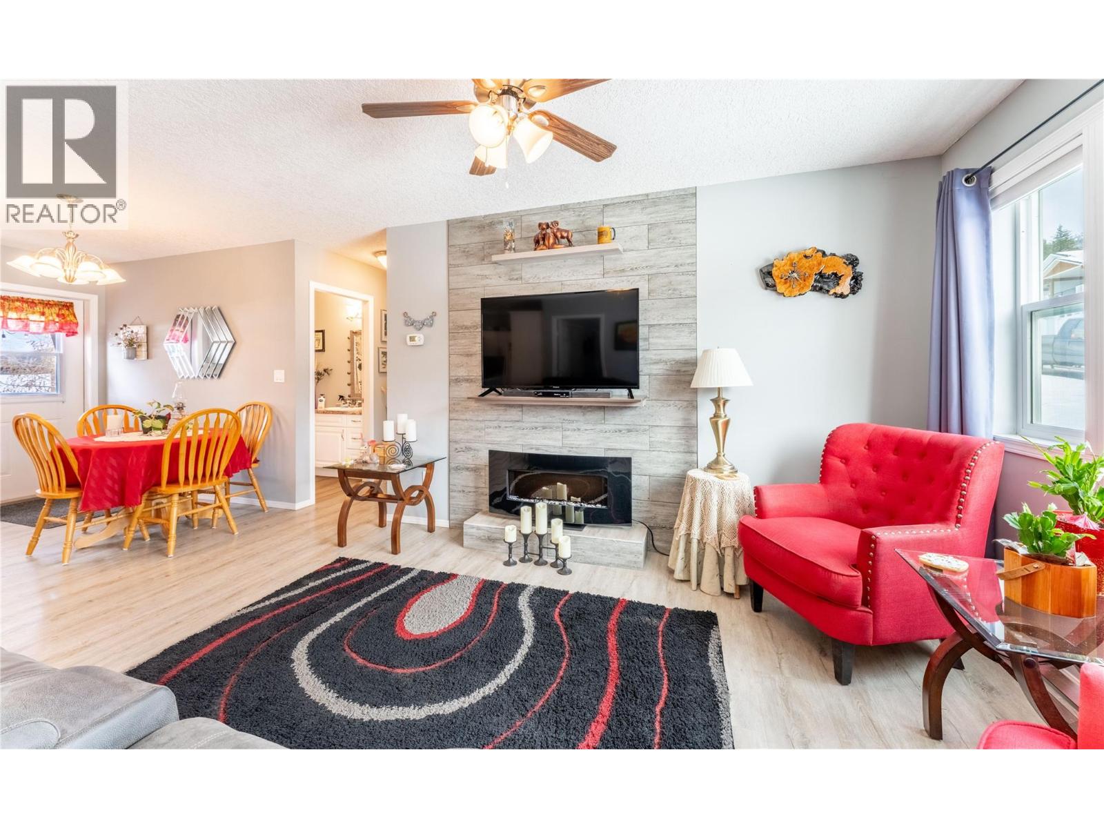 801 Hawkview Drive, Creston