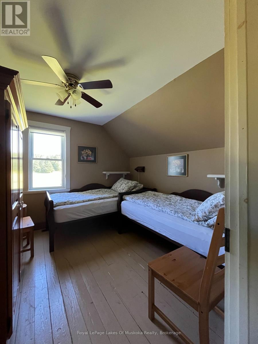 2245 AHMIC LAKE ROAD - 14