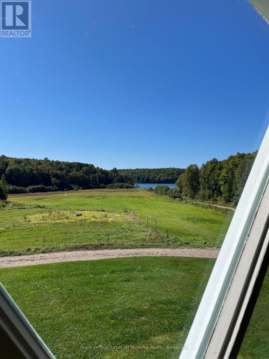 2245 AHMIC LAKE ROAD - 24