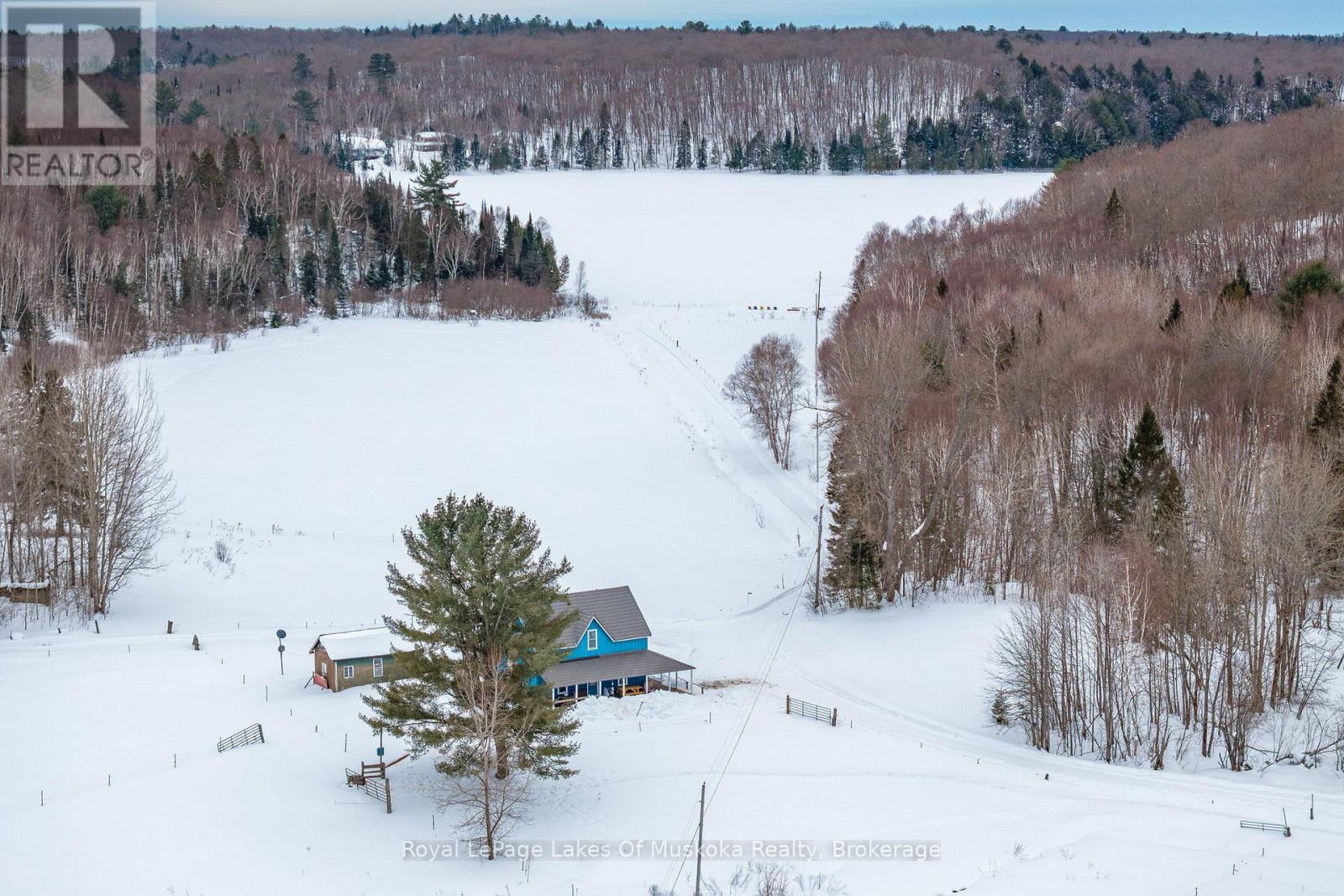 2245 AHMIC LAKE ROAD - 34