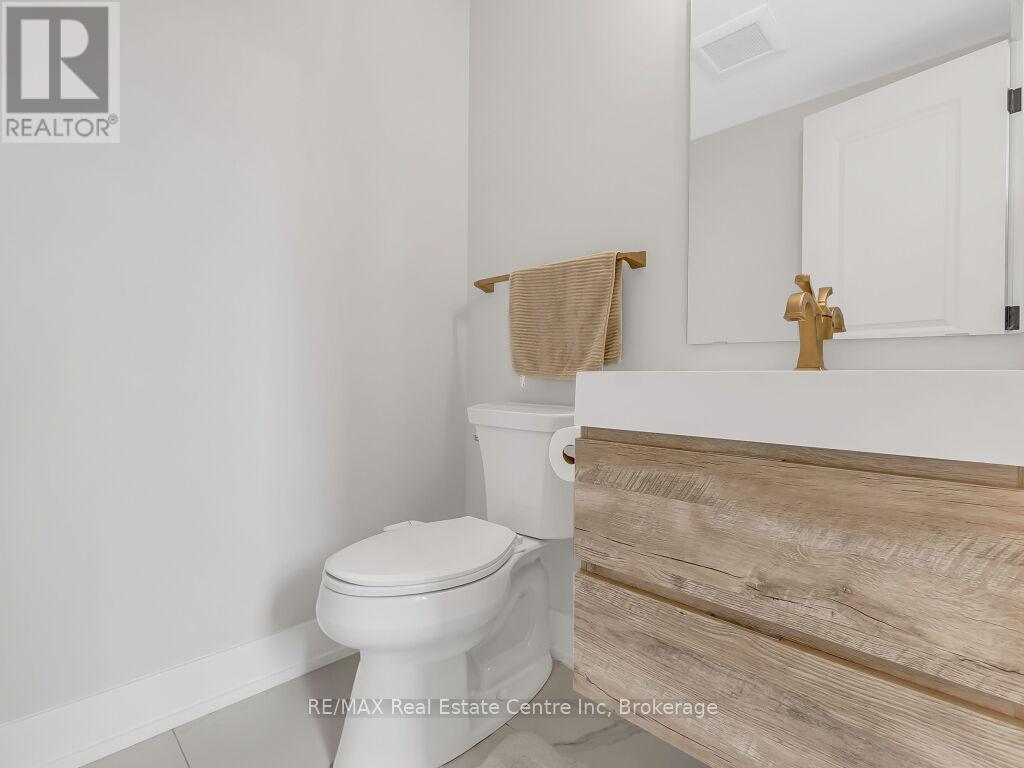 #9 297 WHITING STREET - 16