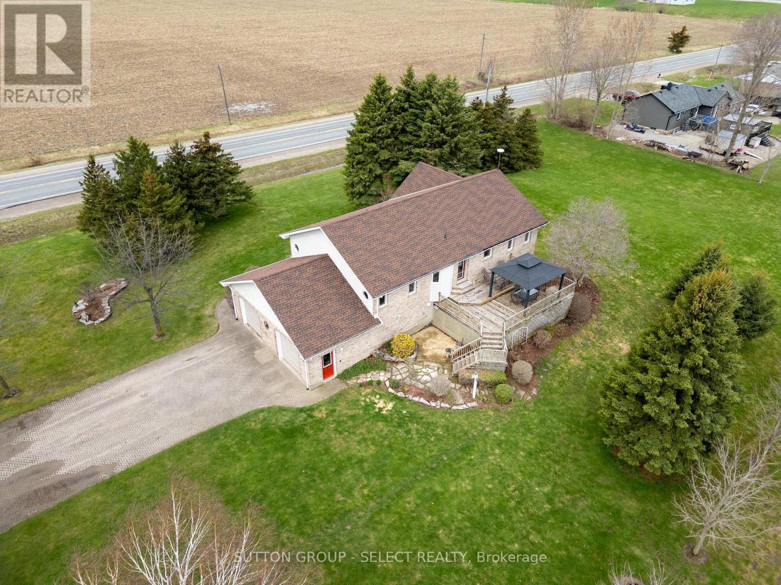 77242 LONDON ROAD, Huron East (Tuckersmith), Ontario