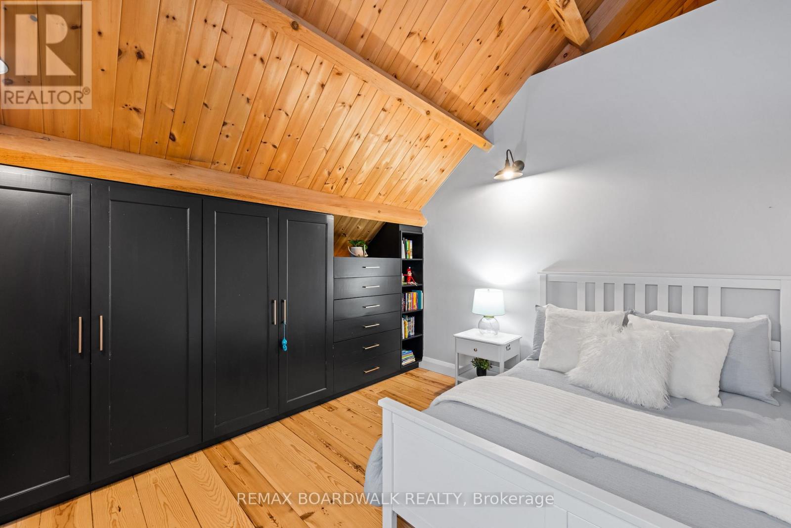 Bedroom 2 - Second Level
