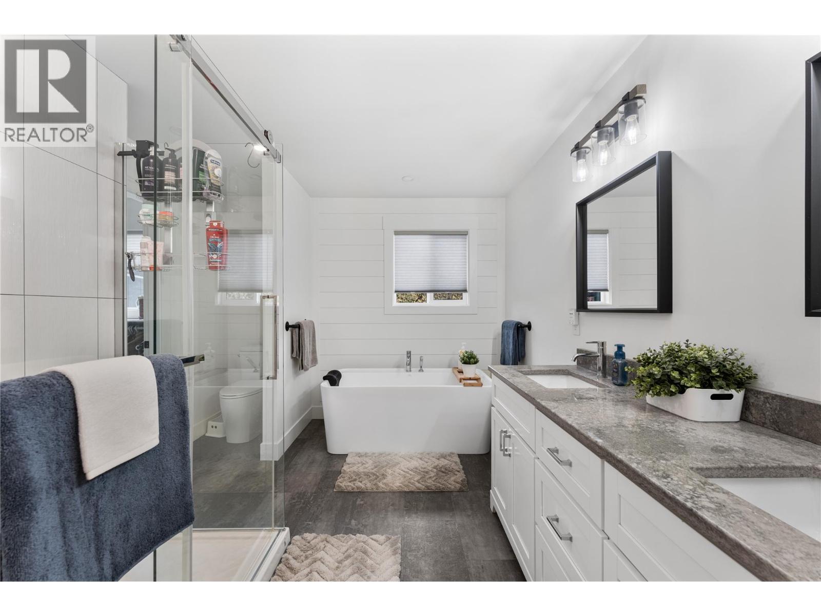 932 McCartney Road, West Kelowna