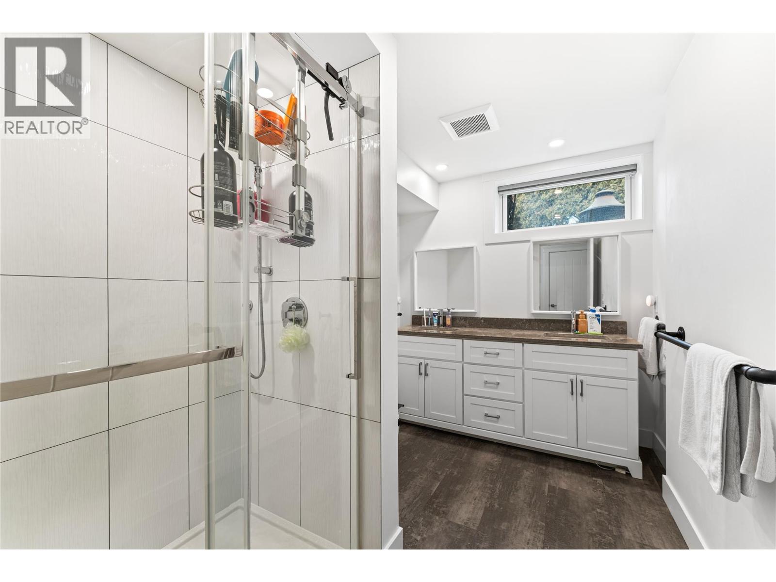 932 McCartney Road, West Kelowna