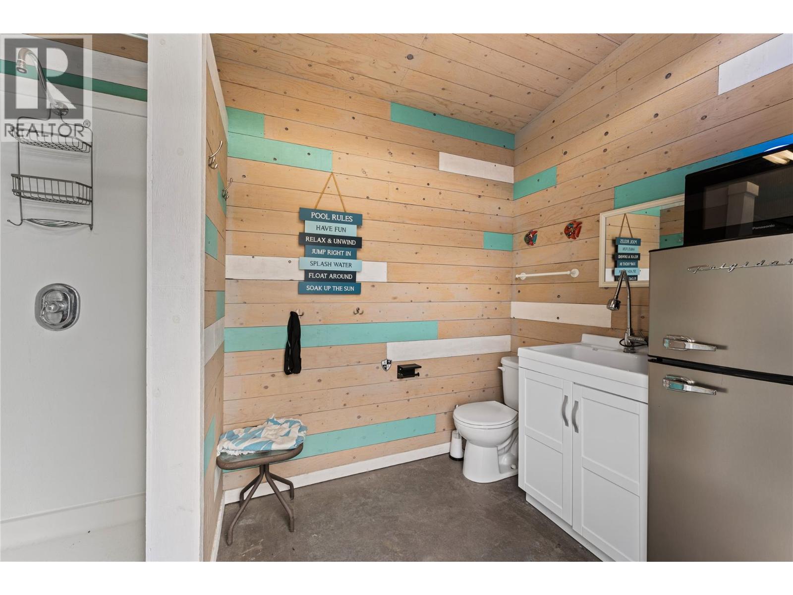 932 McCartney Road, West Kelowna