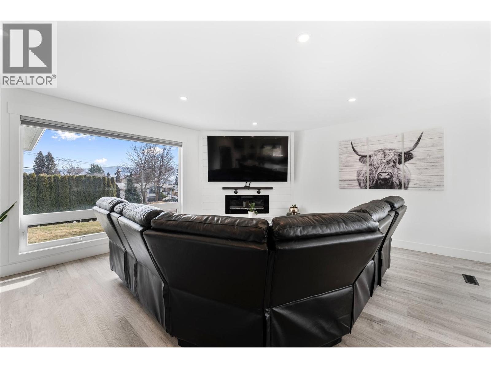 932 McCartney Road, West Kelowna