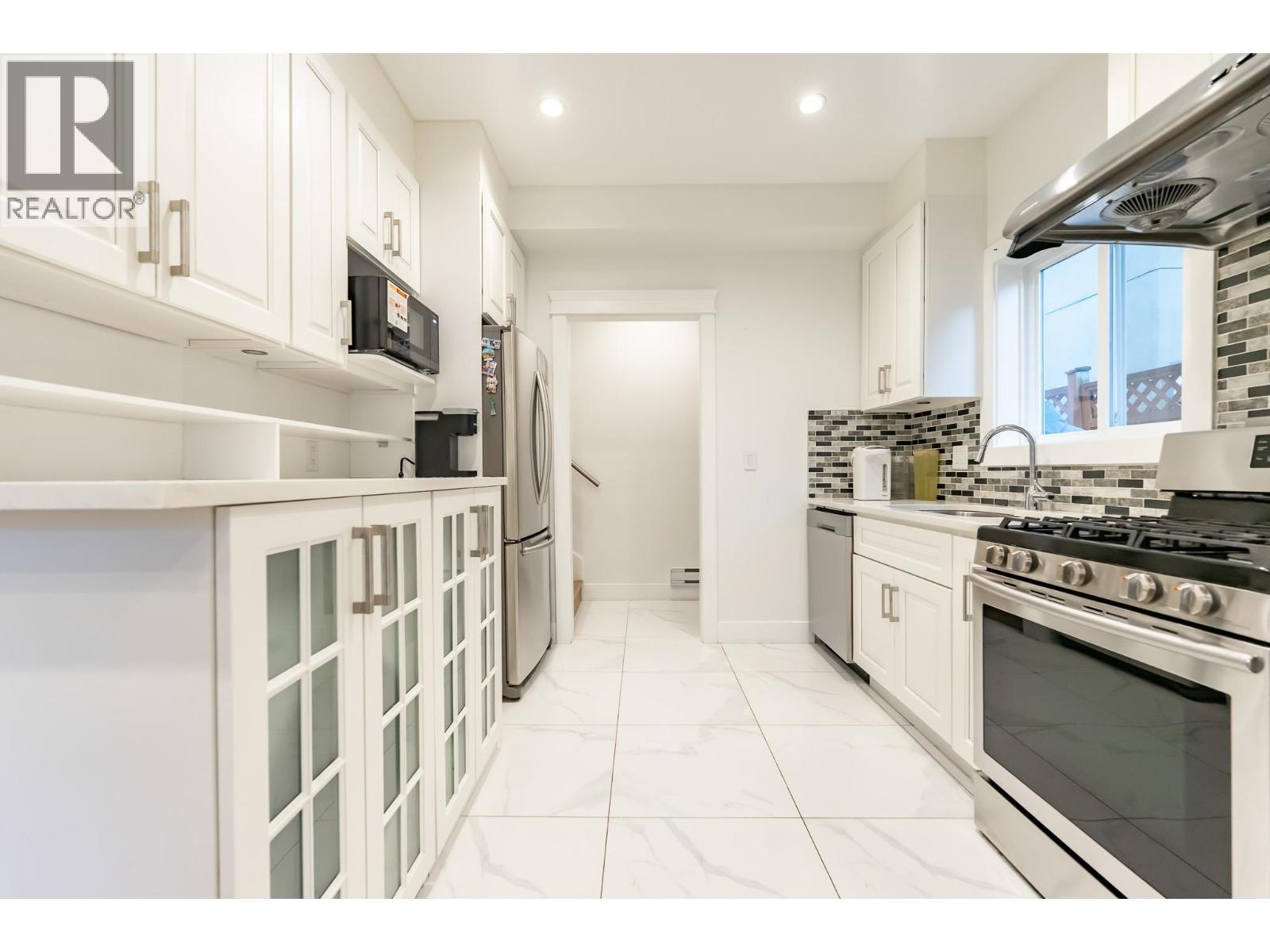 5258 NORFOLK STREET, Burnaby