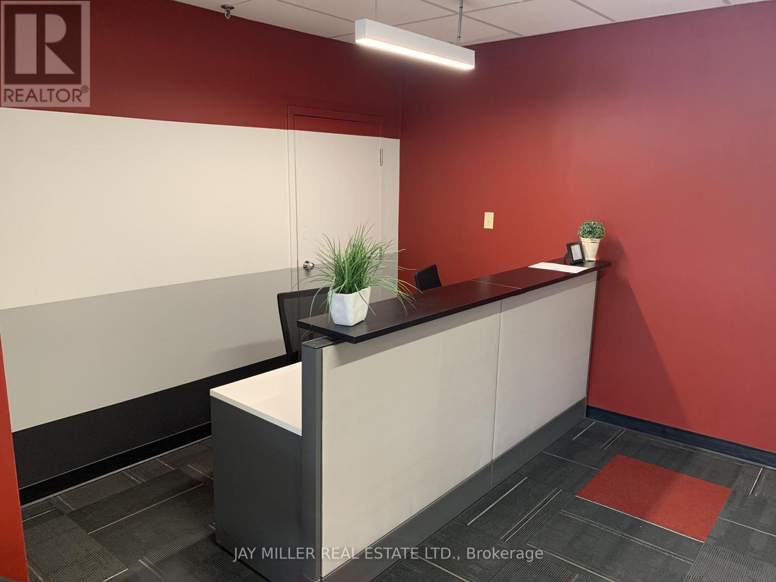 17665 Leslie Unit 30 photo 2