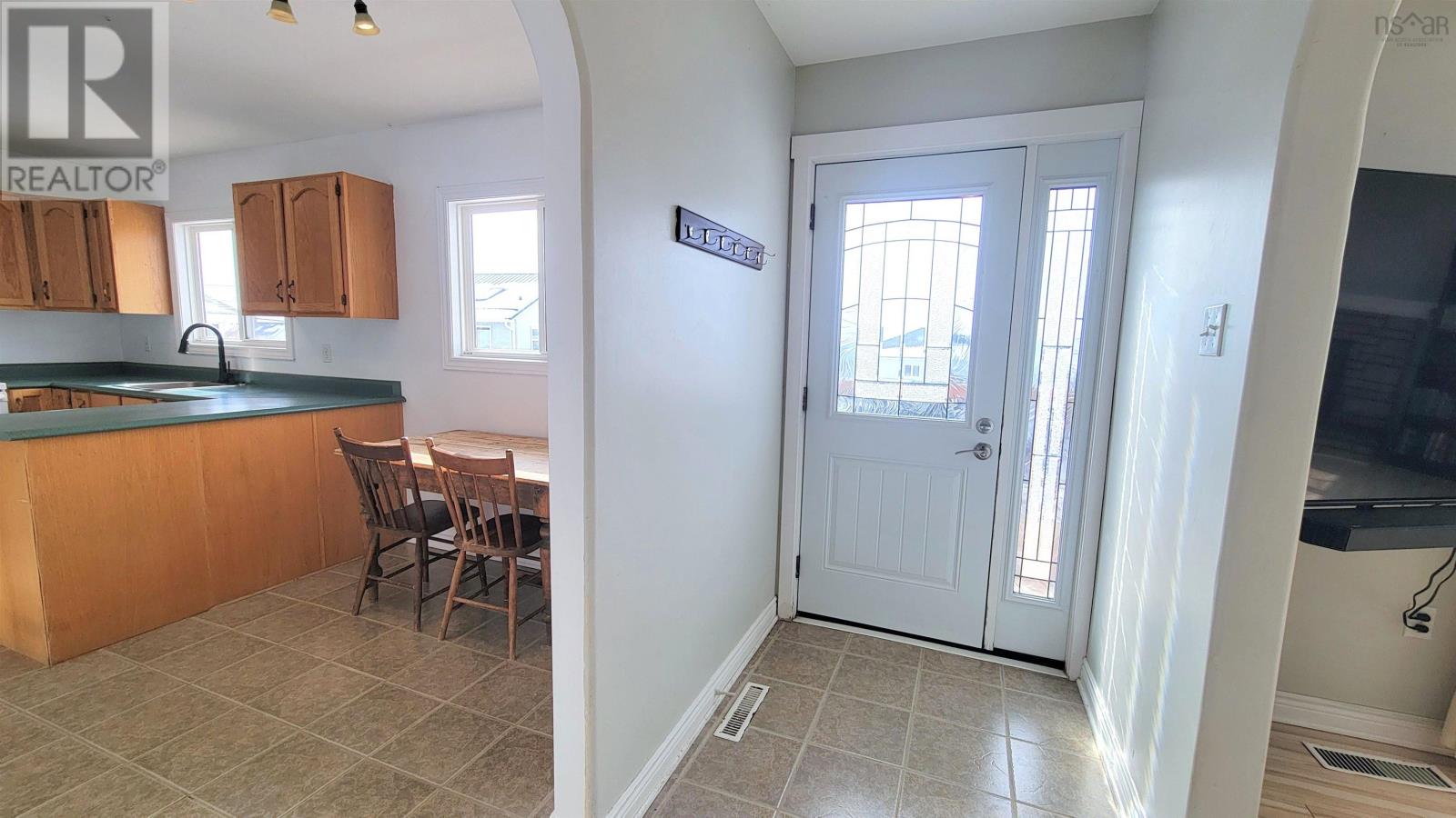 Property 11 of 37 of 6 Kiel Court