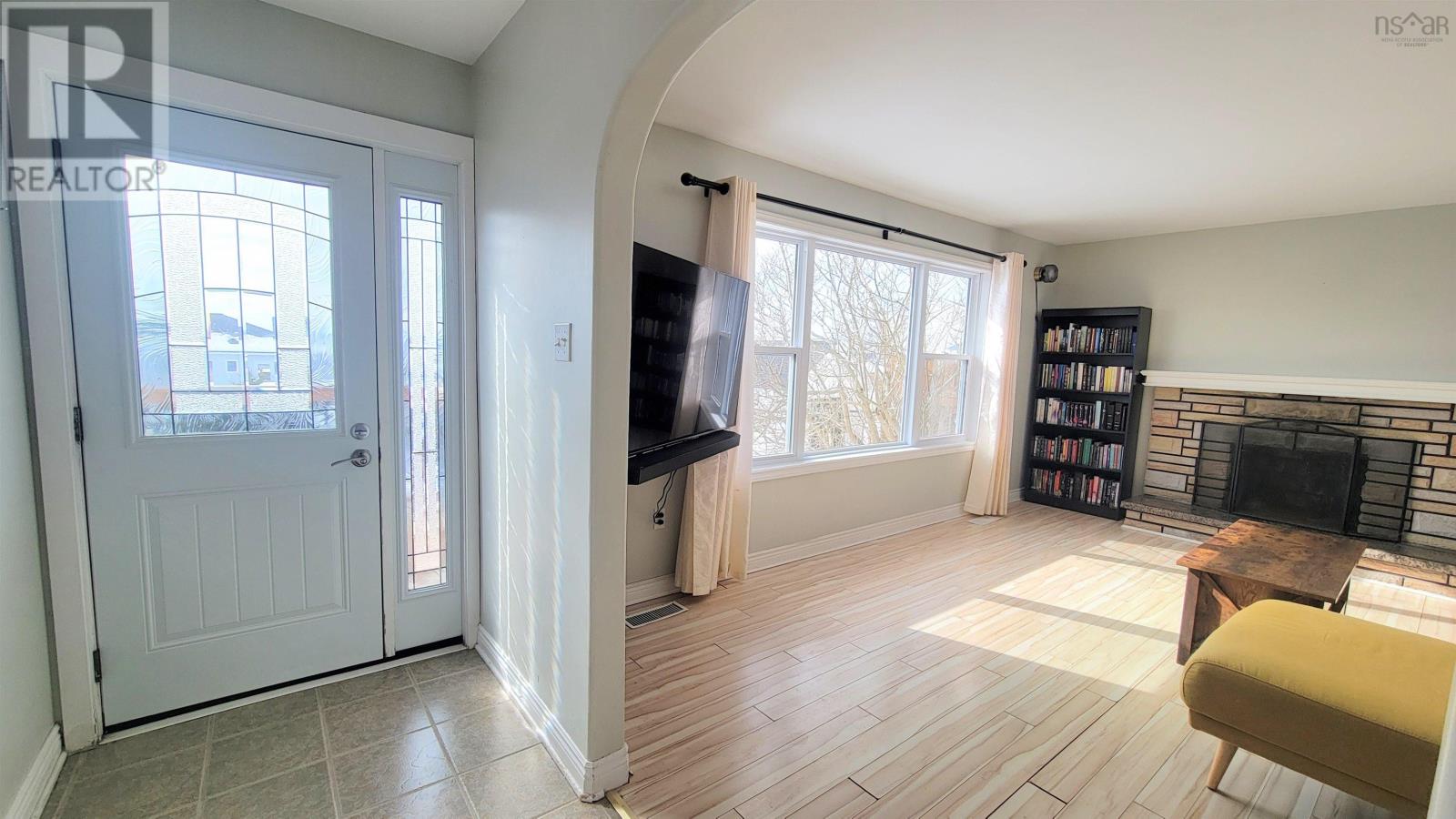 Property 6 of 37 of 6 Kiel Court