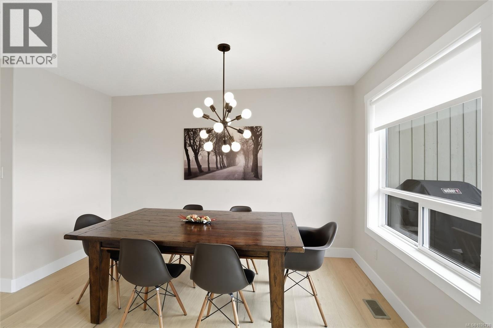 3397 Edgewood Dr, Nanaimo