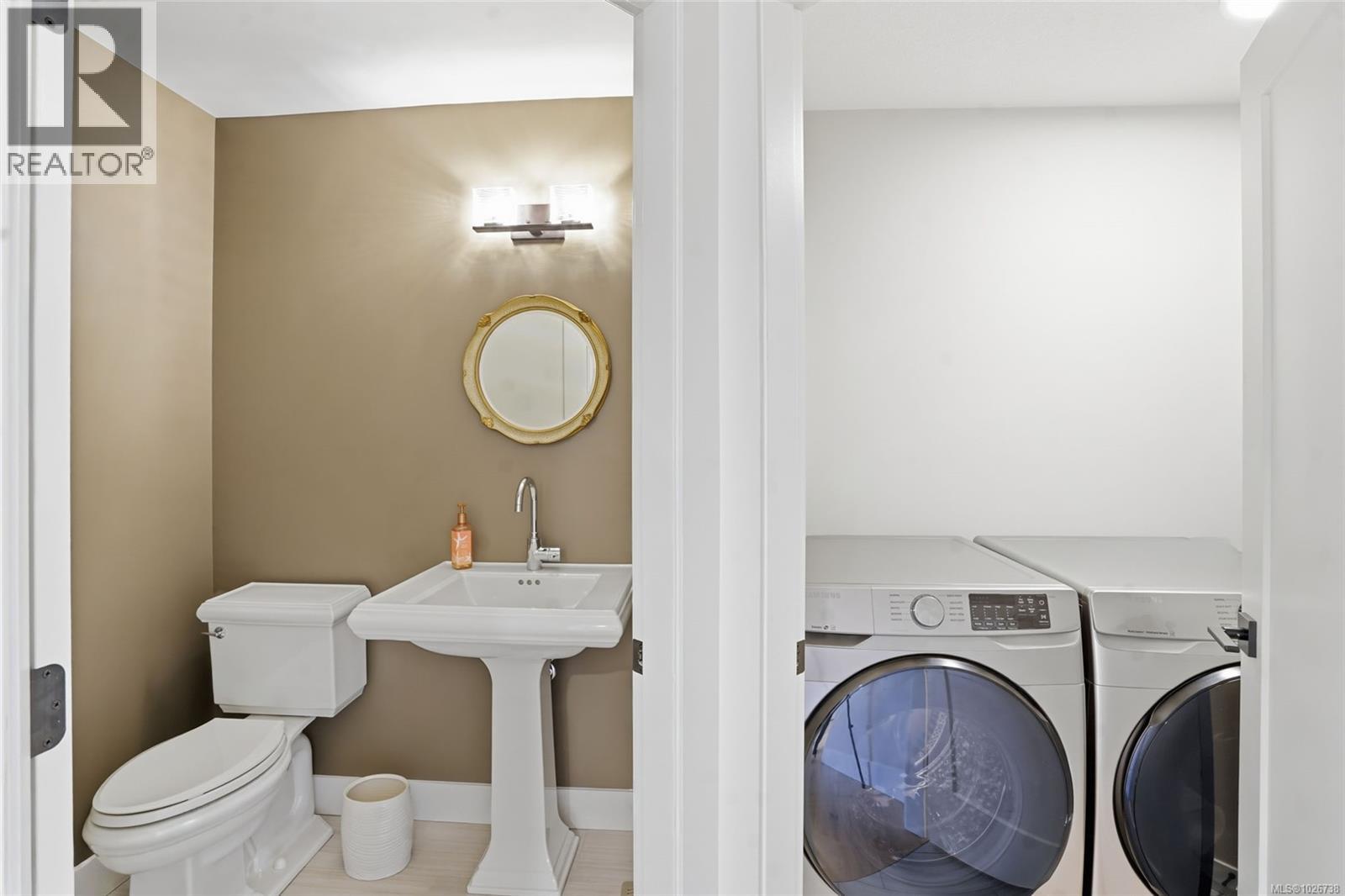 3397 Edgewood Dr, Nanaimo