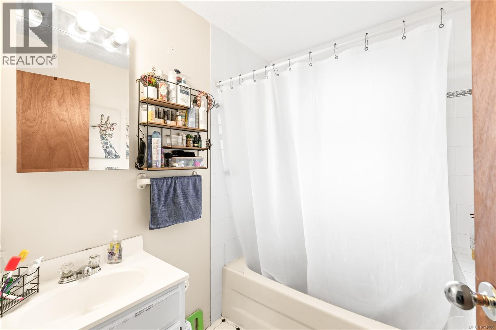 1502 Memory Lane, Qualicum Beach