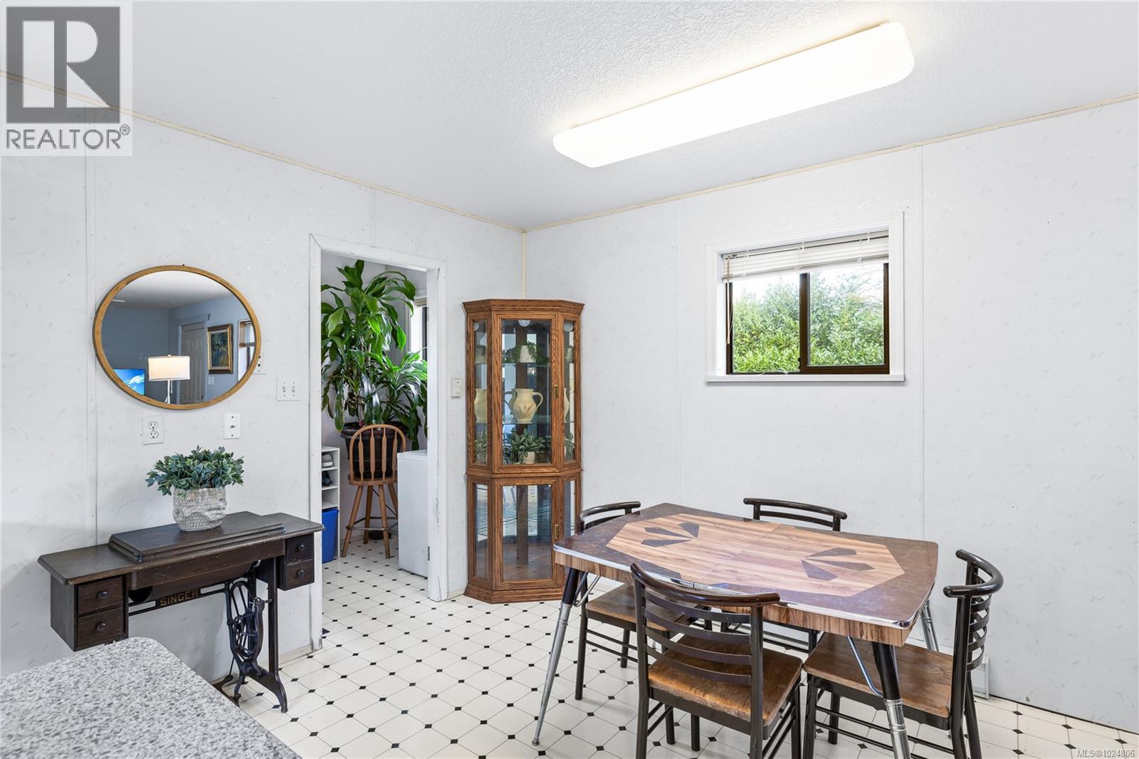 1502 Memory Lane, Qualicum Beach