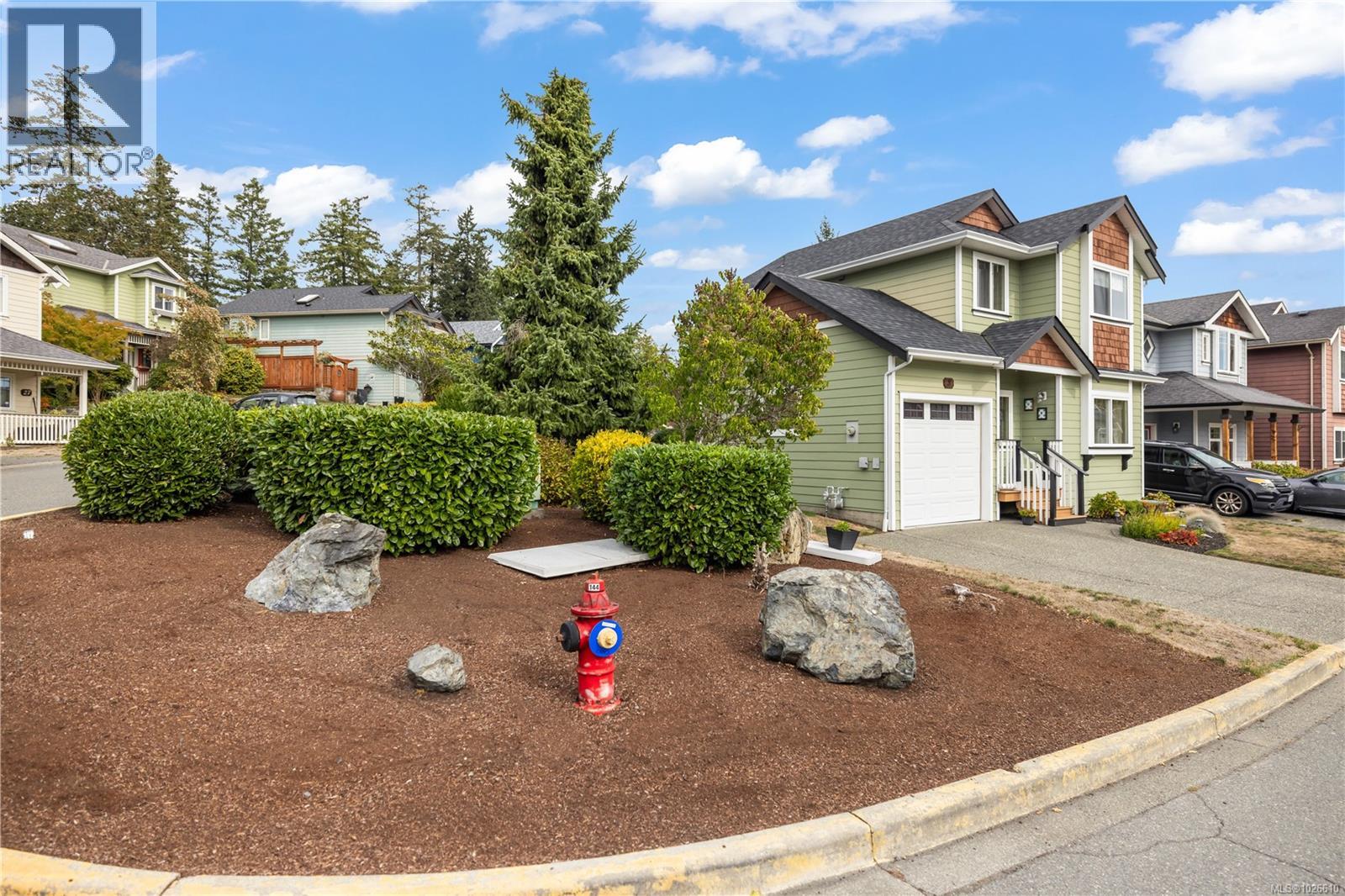  8 Newstead Crescent, View Royal