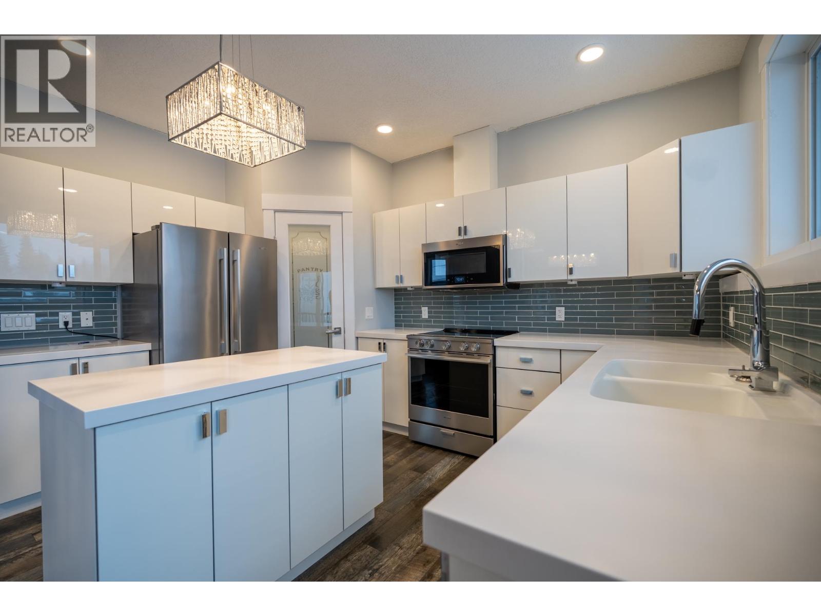 4724 GANNETT ROAD, Prince George