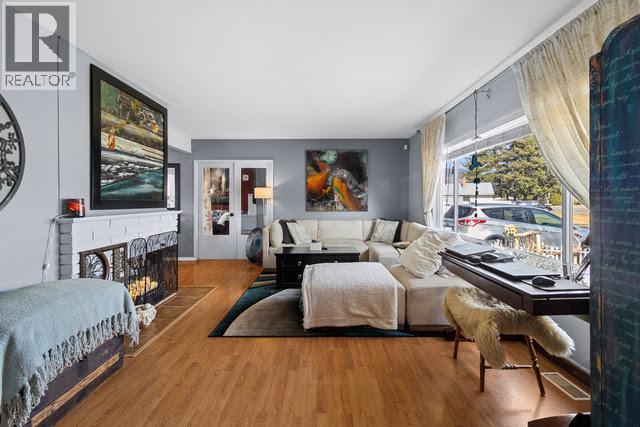 601 REGINA Avenue, Kamloops