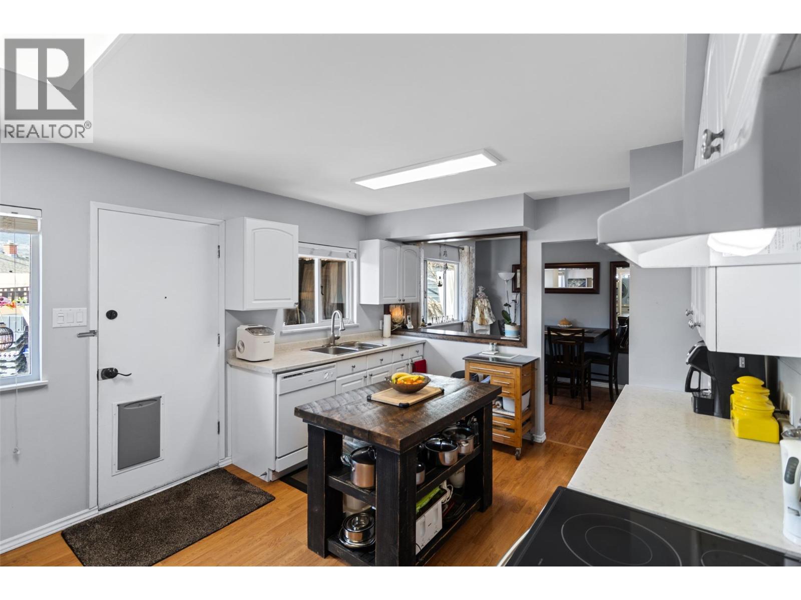 601 REGINA Avenue, Kamloops