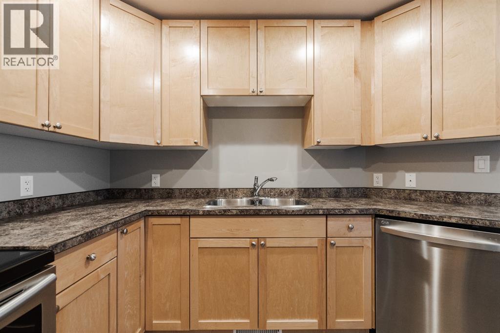 100 Honeysuckle Way, Fort McMurray