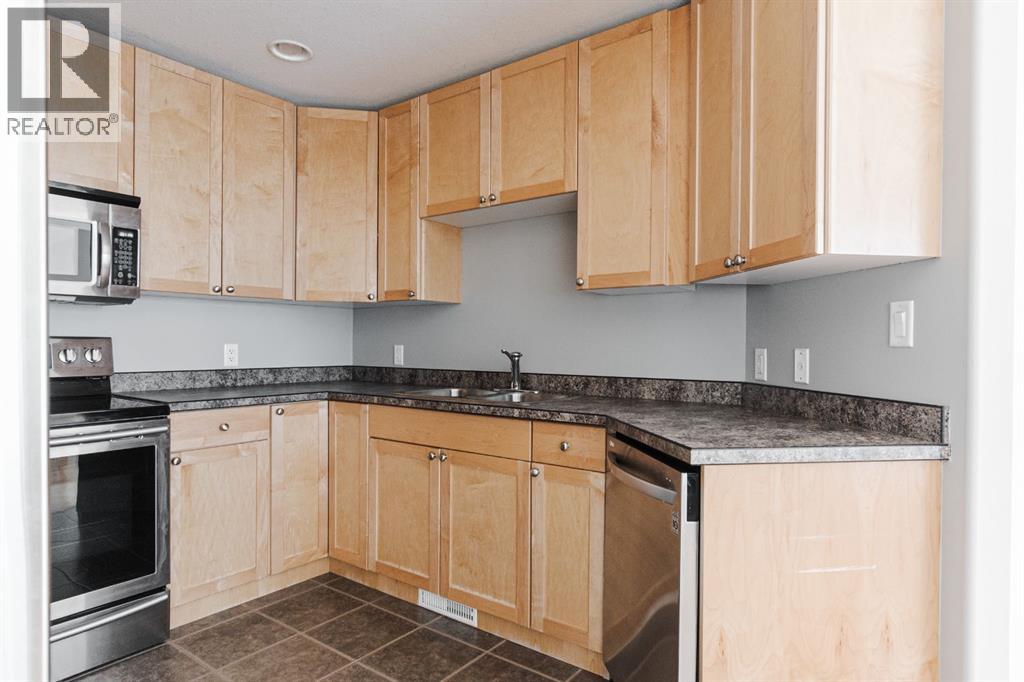 100 Honeysuckle Way, Fort McMurray