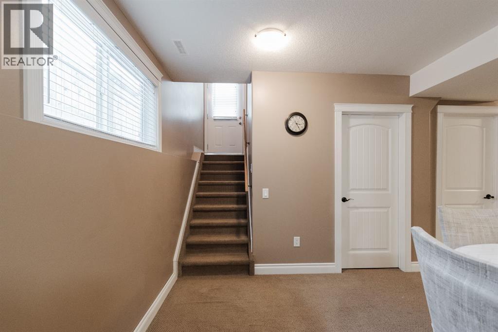 100 Honeysuckle Way, Fort McMurray