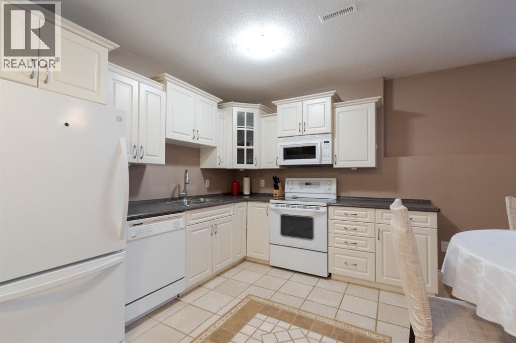 100 Honeysuckle Way, Fort McMurray