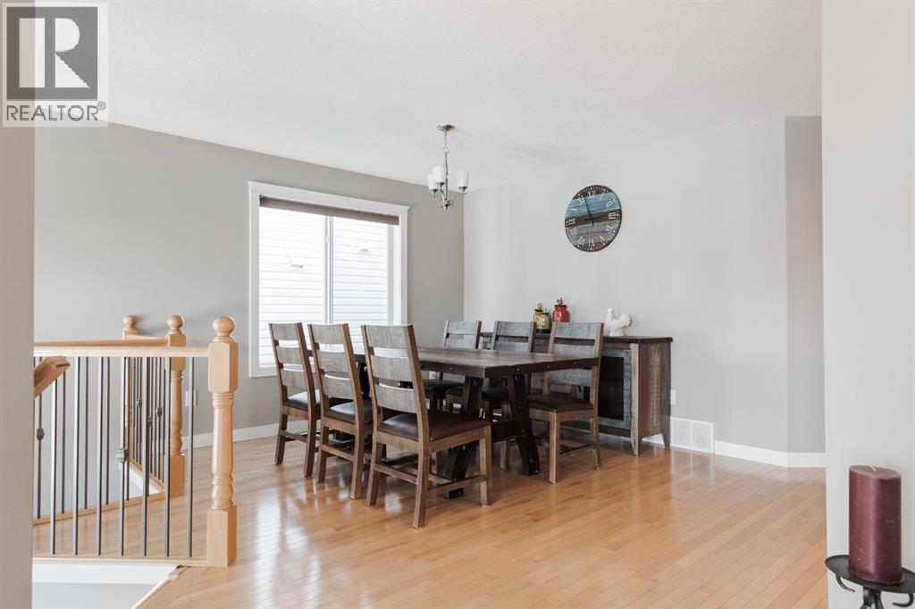 100 Honeysuckle Way, Fort McMurray