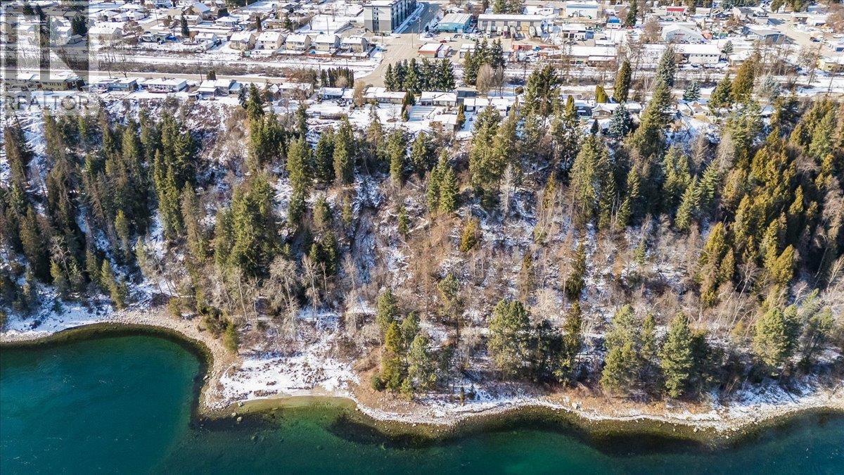 2329 5TH Avenue, Castlegar