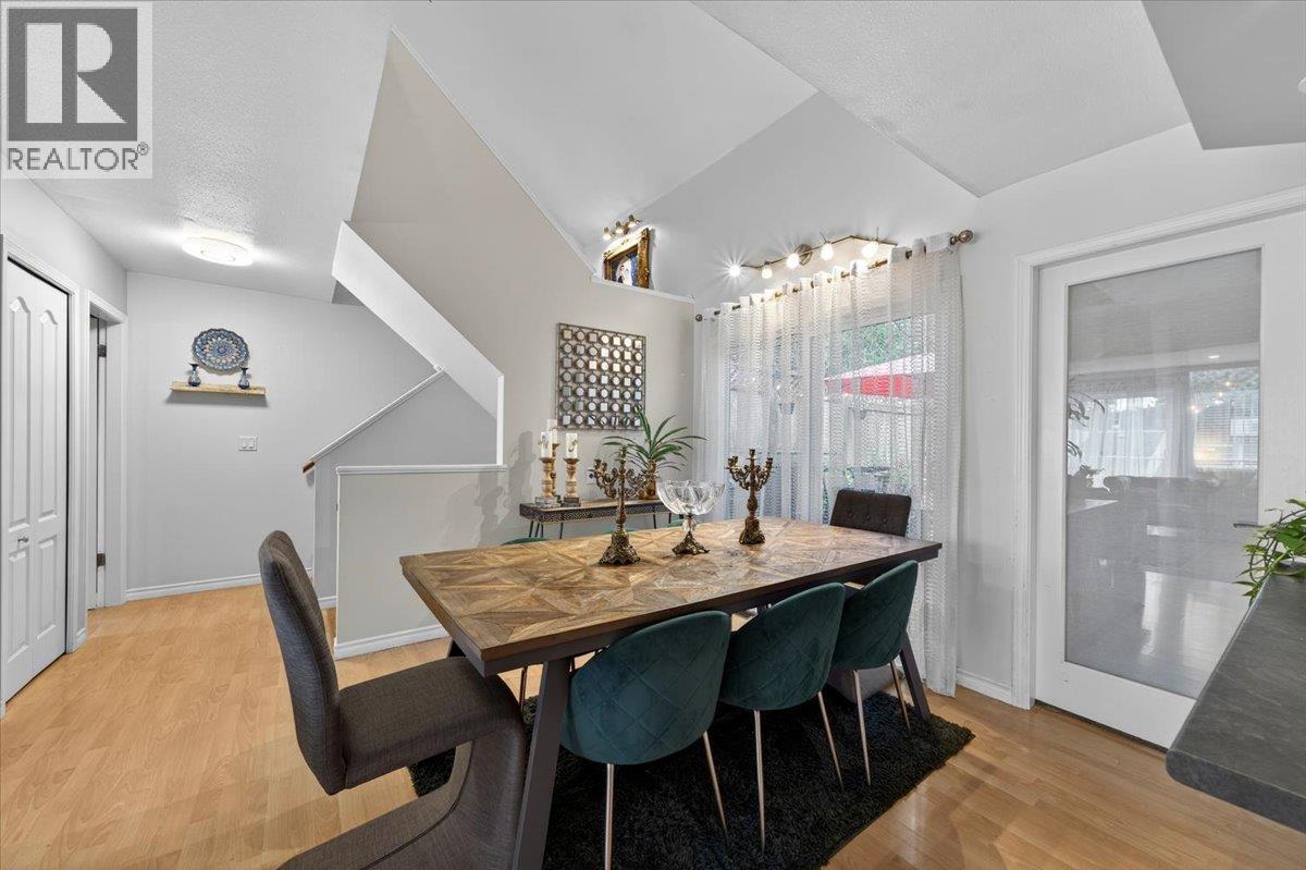 203 1220 FALCON DRIVE - Photo 5 of 36, Coquitlam, British Columbia