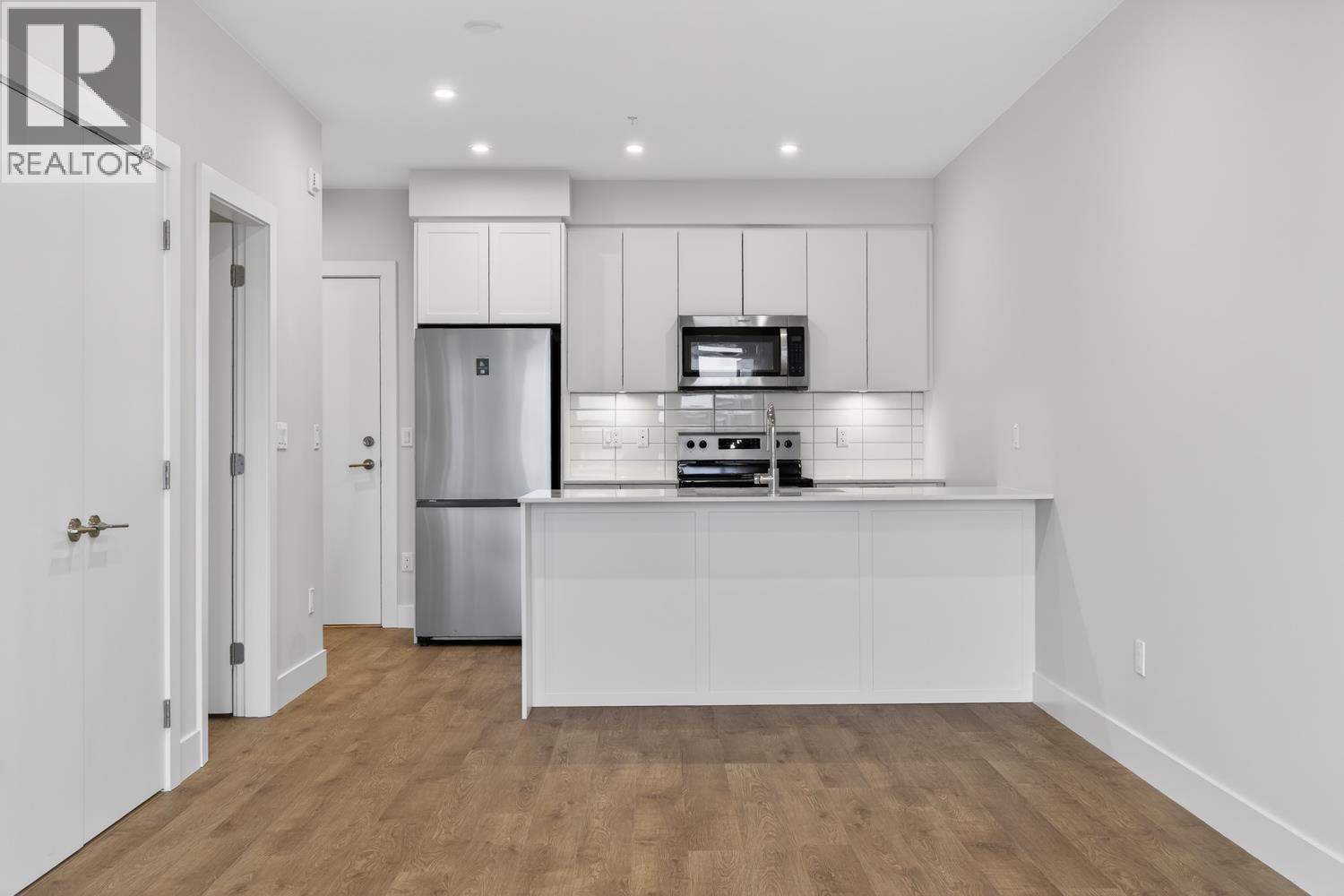 #210-1930 STARLING Drive, Tsawwassen