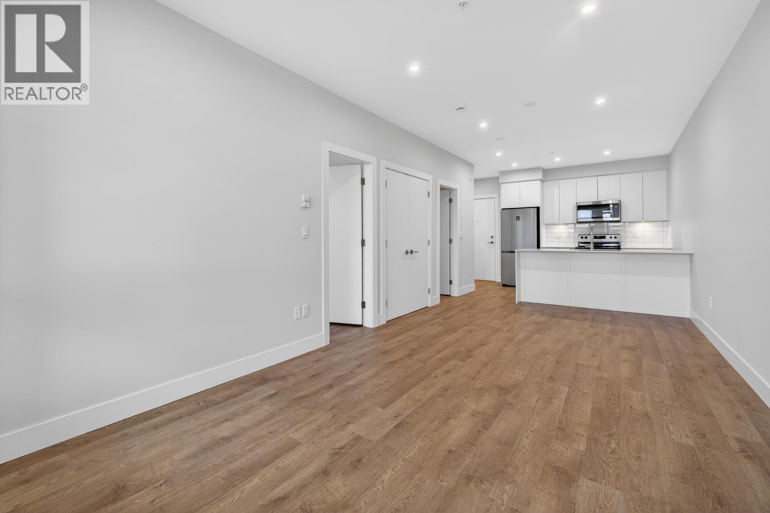 #210-1930 STARLING Drive, Tsawwassen